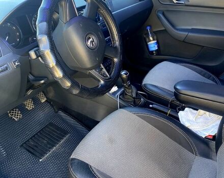 Шкода Рапид 2013 в Харькове на Automoto.ua Белый Шкода Рапид, объемом двигателя 1.6 л и пробегом 130 тыс. км за 9000 $, фото 4 на Automoto.ua