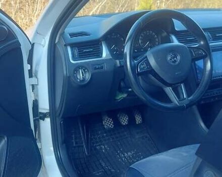 Белый Шкода Рапид, объемом двигателя 1.2 л и пробегом 122 тыс. км за 7500 $, фото 13 на Automoto.ua