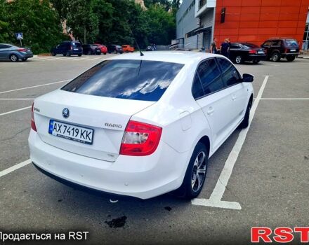 Білий Шкода Рапід, об'ємом двигуна 1.2 л та пробігом 170 тис. км за 7300 $, фото 3 на Automoto.ua