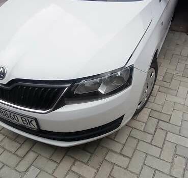 Белый Шкода Рапид, объемом двигателя 1.6 л и пробегом 252 тыс. км за 6500 $, фото 8 на Automoto.ua