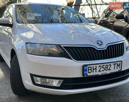 Белый Шкода Рапид, объемом двигателя 1.2 л и пробегом 105 тыс. км за 8500 $, фото 16 на Automoto.ua