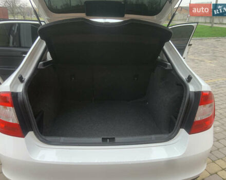 Білий Шкода Рапід, об'ємом двигуна 1.6 л та пробігом 284 тис. км за 7000 $, фото 25 на Automoto.ua