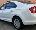 Белый Шкода Рапид, объемом двигателя 1.2 л и пробегом 105 тыс. км за 8500 $, фото 5 на Automoto.ua