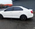 Шкода Рапид 2013 в Харькове на Automoto.ua Белый Шкода Рапид, объемом двигателя 1.2 л и пробегом 177 тыс. км за 6500 $, фото 2 на Automoto.ua