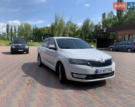 Белый Шкода Рапид, объемом двигателя 1.6 л и пробегом 247 тыс. км за 6700 $, фото 3 на Automoto.ua