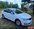 Белый Шкода Рапид, объемом двигателя 1.2 л и пробегом 134 тыс. км за 6950 $, фото 7 на Automoto.ua