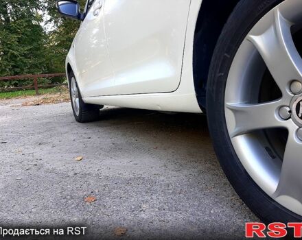 Белый Шкода Рапид, объемом двигателя 1.6 л и пробегом 193 тыс. км за 8300 $, фото 5 на Automoto.ua