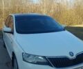 Білий Шкода Рапід, об'ємом двигуна 1.2 л та пробігом 122 тис. км за 7500 $, фото 1 на Automoto.ua