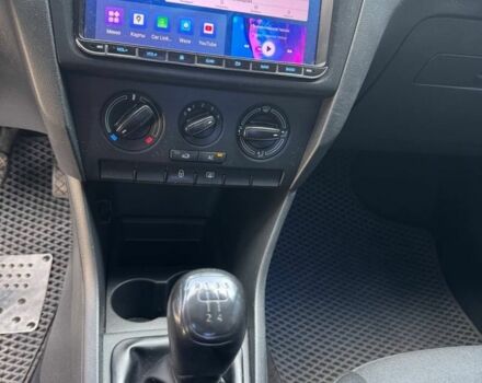 Белый Шкода Рапид, объемом двигателя 1.6 л и пробегом 187 тыс. км за 6900 $, фото 6 на Automoto.ua