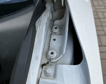 Шкода Рапид 2013 в Киеве на Automoto.ua Белый Шкода Рапид, объемом двигателя 1.6 л и пробегом 200 тыс. км за 8500 $, фото 29 на Automoto.ua