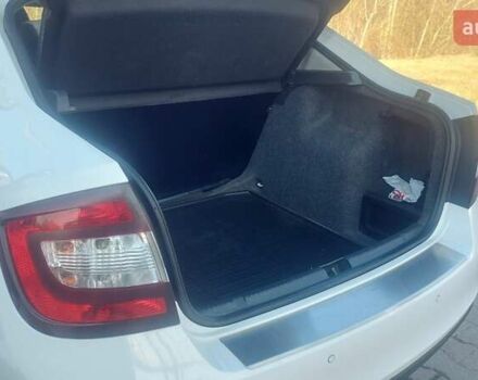 Білий Шкода Рапід, об'ємом двигуна 1.2 л та пробігом 122 тис. км за 7500 $, фото 10 на Automoto.ua