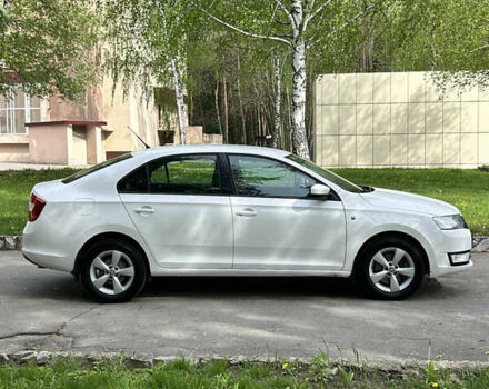Белый Шкода Рапид, объемом двигателя 1.2 л и пробегом 195 тыс. км за 7000 $, фото 5 на Automoto.ua