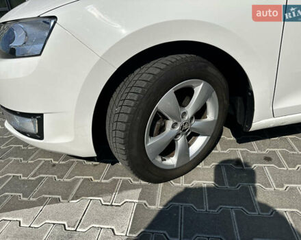 Белый Шкода Рапид, объемом двигателя 1.2 л и пробегом 132 тыс. км за 8500 $, фото 22 на Automoto.ua