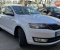 Белый Шкода Рапид, объемом двигателя 1.2 л и пробегом 105 тыс. км за 8500 $, фото 2 на Automoto.ua