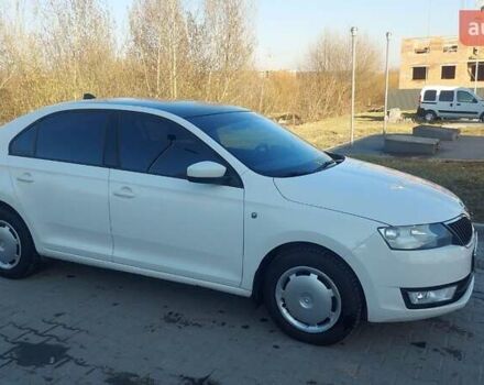 Белый Шкода Рапид, объемом двигателя 1.2 л и пробегом 122 тыс. км за 7500 $, фото 2 на Automoto.ua