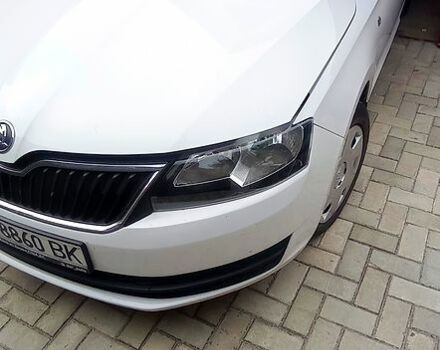 Белый Шкода Рапид, объемом двигателя 1.6 л и пробегом 252 тыс. км за 7000 $, фото 7 на Automoto.ua