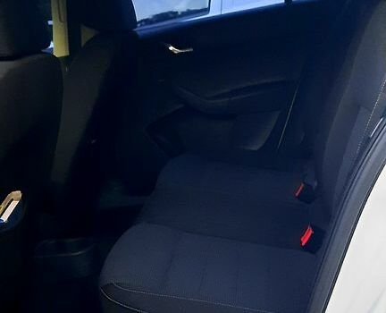 Белый Шкода Рапид, объемом двигателя 1.2 л и пробегом 176 тыс. км за 5500 $, фото 6 на Automoto.ua