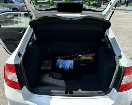 Белый Шкода Рапид, объемом двигателя 1.2 л и пробегом 132 тыс. км за 8500 $, фото 7 на Automoto.ua