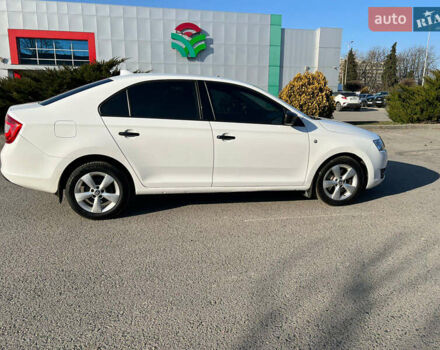 Білий Шкода Рапід, об'ємом двигуна 1.2 л та пробігом 268 тис. км за 6250 $, фото 6 на Automoto.ua