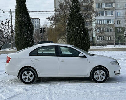 Білий Шкода Рапід, об'ємом двигуна 1.2 л та пробігом 195 тис. км за 7500 $, фото 4 на Automoto.ua