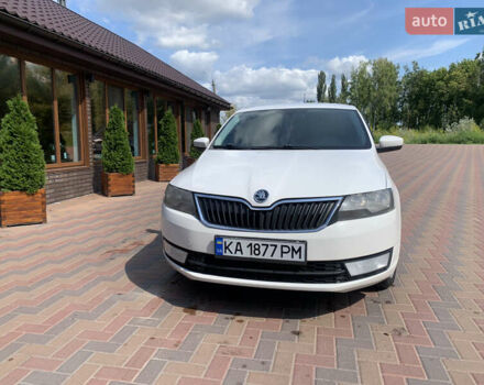 Белый Шкода Рапид, объемом двигателя 1.6 л и пробегом 247 тыс. км за 6700 $, фото 2 на Automoto.ua