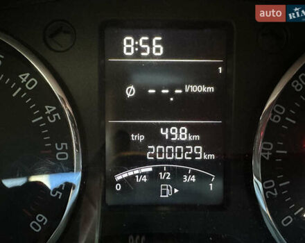 Шкода Рапид 2013 в Киеве на Automoto.ua Белый Шкода Рапид, объемом двигателя 1.6 л и пробегом 200 тыс. км за 8500 $, фото 12 на Automoto.ua
