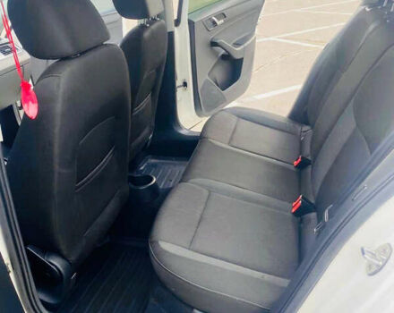 Білий Шкода Рапід, об'ємом двигуна 1.6 л та пробігом 257 тис. км за 8500 $, фото 16 на Automoto.ua