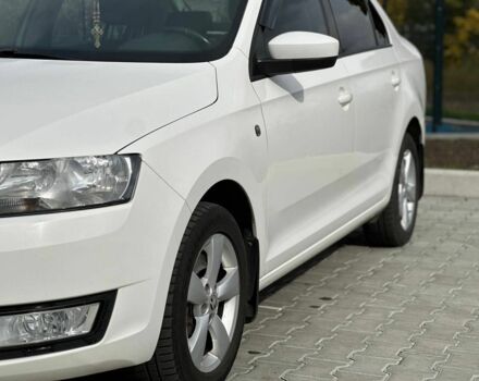 Шкода Рапид 2014 в Кропивницком (Кировограде) на Automoto.ua Белый Шкода Рапид, объемом двигателя 1.2 л и пробегом 180 тыс. км за 7499 $, фото 5 на Automoto.ua