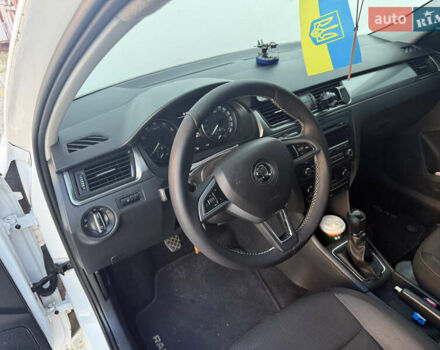 Білий Шкода Рапід, об'ємом двигуна 1.6 л та пробігом 350 тис. км за 7500 $, фото 6 на Automoto.ua