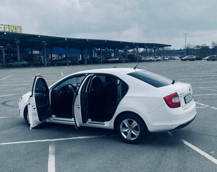 Білий Шкода Рапід, об'ємом двигуна 1.6 л та пробігом 257 тис. км за 8500 $, фото 5 на Automoto.ua