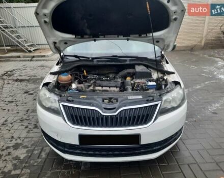 Белый Шкода Рапид, объемом двигателя 1.2 л и пробегом 291 тыс. км за 7000 $, фото 7 на Automoto.ua