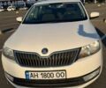 Белый Шкода Рапид, объемом двигателя 1.2 л и пробегом 180 тыс. км за 7100 $, фото 1 на Automoto.ua