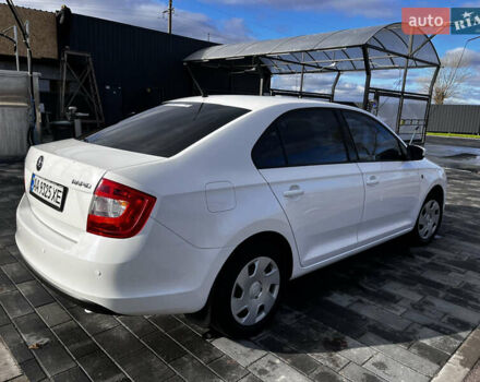 Белый Шкода Рапид, объемом двигателя 1.6 л и пробегом 115 тыс. км за 11600 $, фото 3 на Automoto.ua