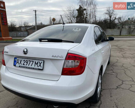 Білий Шкода Рапід, об'ємом двигуна 1.6 л та пробігом 200 тис. км за 8500 $, фото 3 на Automoto.ua