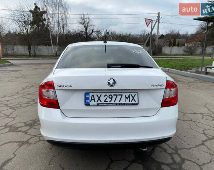 Білий Шкода Рапід, об'ємом двигуна 1.6 л та пробігом 200 тис. км за 8500 $, фото 2 на Automoto.ua