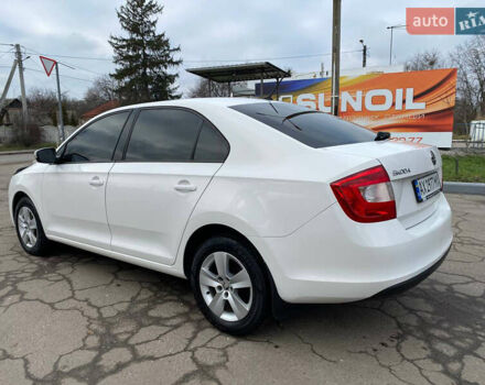 Білий Шкода Рапід, об'ємом двигуна 1.6 л та пробігом 200 тис. км за 8500 $, фото 7 на Automoto.ua