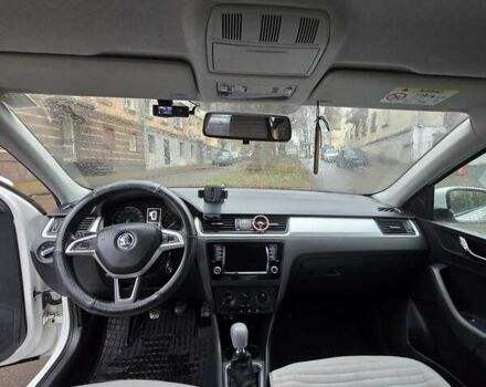 Белый Шкода Рапид, объемом двигателя 1.4 л и пробегом 228 тыс. км за 7500 $, фото 19 на Automoto.ua