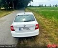 Белый Шкода Рапид, объемом двигателя 1.6 л и пробегом 224 тыс. км за 9000 $, фото 2 на Automoto.ua