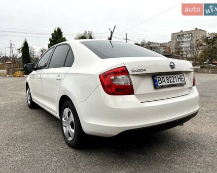 Белый Шкода Рапид, объемом двигателя 1.2 л и пробегом 158 тыс. км за 7500 $, фото 1 на Automoto.ua