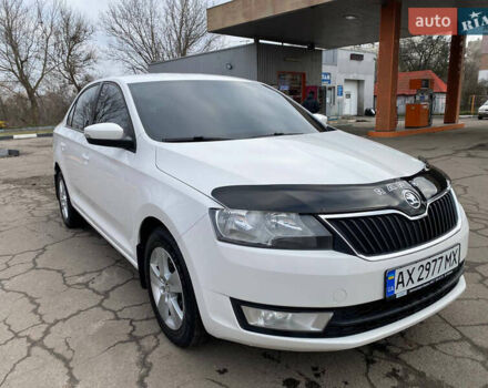 Білий Шкода Рапід, об'ємом двигуна 1.6 л та пробігом 200 тис. км за 8500 $, фото 10 на Automoto.ua
