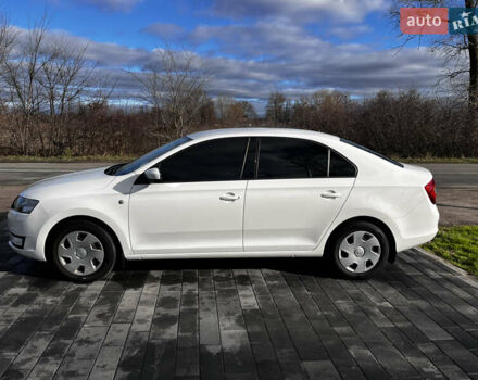 Белый Шкода Рапид, объемом двигателя 1.6 л и пробегом 115 тыс. км за 11600 $, фото 7 на Automoto.ua