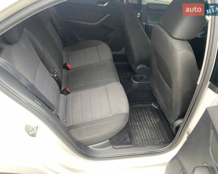 Білий Шкода Рапід, об'ємом двигуна 1.6 л та пробігом 200 тис. км за 8500 $, фото 14 на Automoto.ua