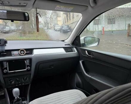 Белый Шкода Рапид, объемом двигателя 1.4 л и пробегом 228 тыс. км за 7500 $, фото 21 на Automoto.ua