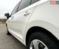 Белый Шкода Рапид, объемом двигателя 1.2 л и пробегом 158 тыс. км за 7500 $, фото 10 на Automoto.ua
