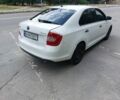 Белый Шкода Рапид, объемом двигателя 1.2 л и пробегом 260 тыс. км за 6600 $, фото 4 на Automoto.ua