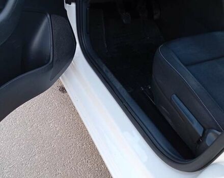 Белый Шкода Рапид, объемом двигателя 1.2 л и пробегом 155 тыс. км за 9000 $, фото 10 на Automoto.ua