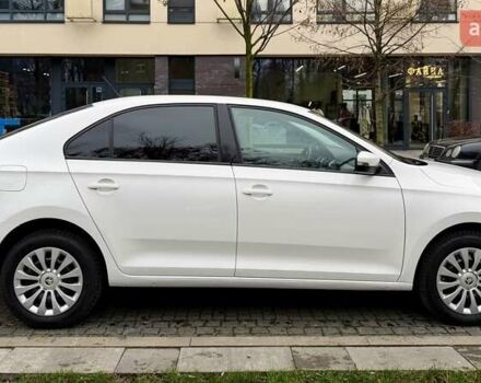 Белый Шкода Рапид, объемом двигателя 1.2 л и пробегом 141 тыс. км за 7800 $, фото 8 на Automoto.ua