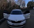 Белый Шкода Рапид, объемом двигателя 1.2 л и пробегом 260 тыс. км за 6600 $, фото 12 на Automoto.ua
