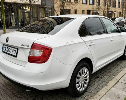 Белый Шкода Рапид, объемом двигателя 1.2 л и пробегом 141 тыс. км за 7800 $, фото 7 на Automoto.ua