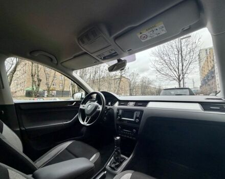 Белый Шкода Рапид, объемом двигателя 1.2 л и пробегом 141 тыс. км за 7800 $, фото 15 на Automoto.ua